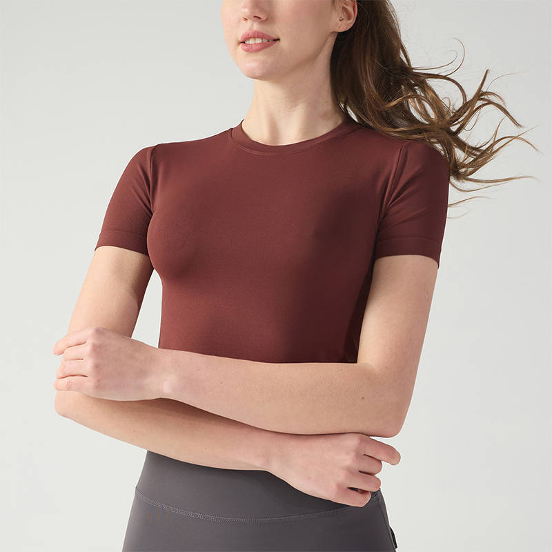 Mangas cortas deportivas Comfort Fit con cuello redondo