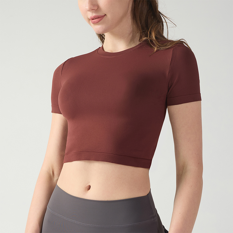 Mangas cortas deportivas Comfort Fit con cuello redondo