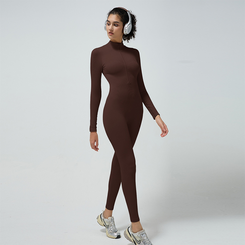 Mono de yoga deportivo ajustable con cremallera y cuello alto