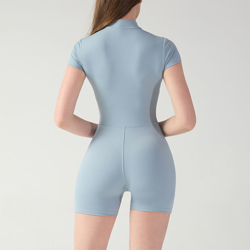 Mono de yoga deportivo con cuello alto y media cremallera y cintura ajustada